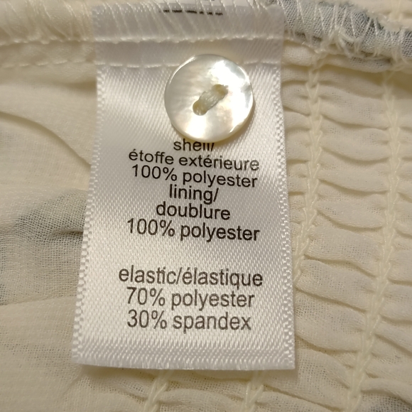 Maurices Wns Boho Floral Smocked White Blue Ruffle Sleeveless Blouse Size 3X NWT - Picture 8 of 8